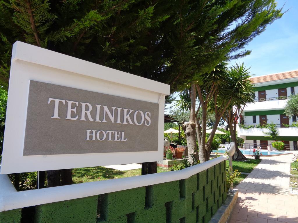 Terinikos Sunny Garden Junior Aparthotel