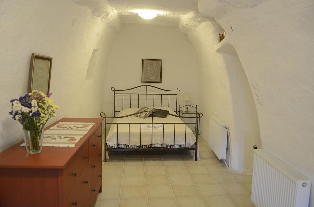 Holiday home Traditional In Kea Pisses