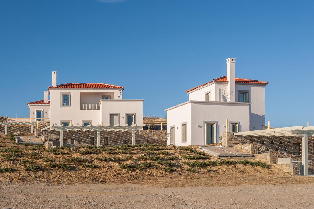 Villa Thoas Residences *
