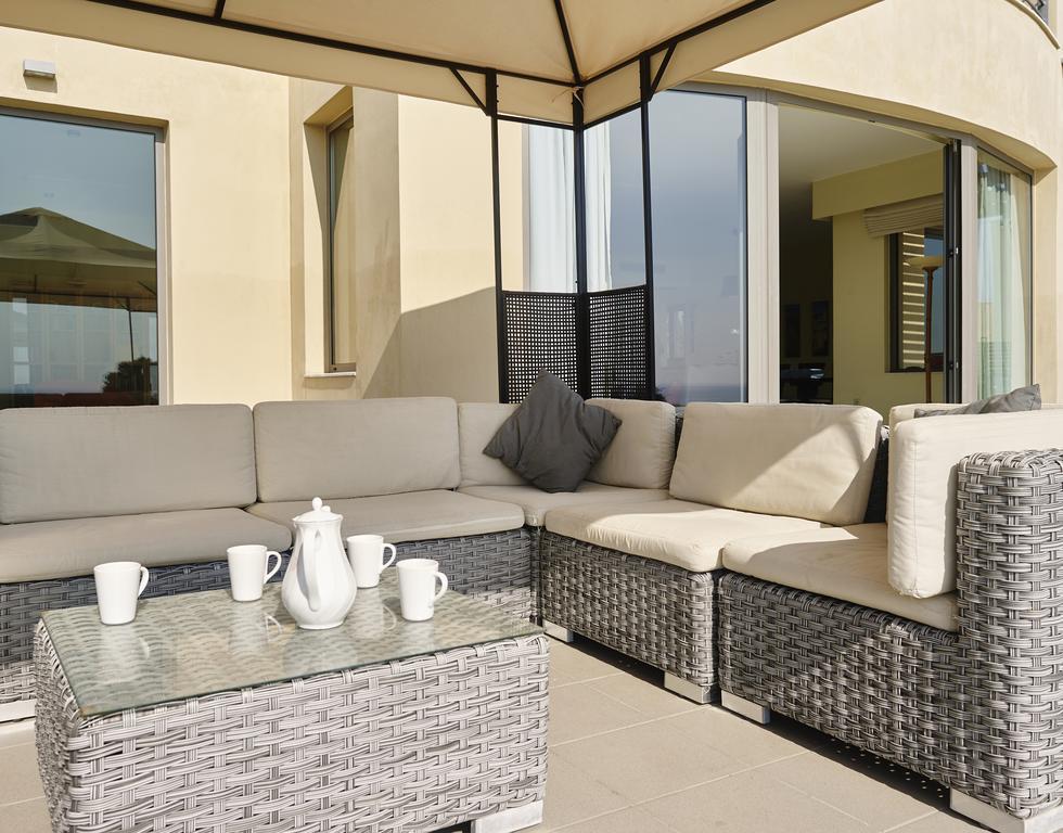 Luxury Trapezia *