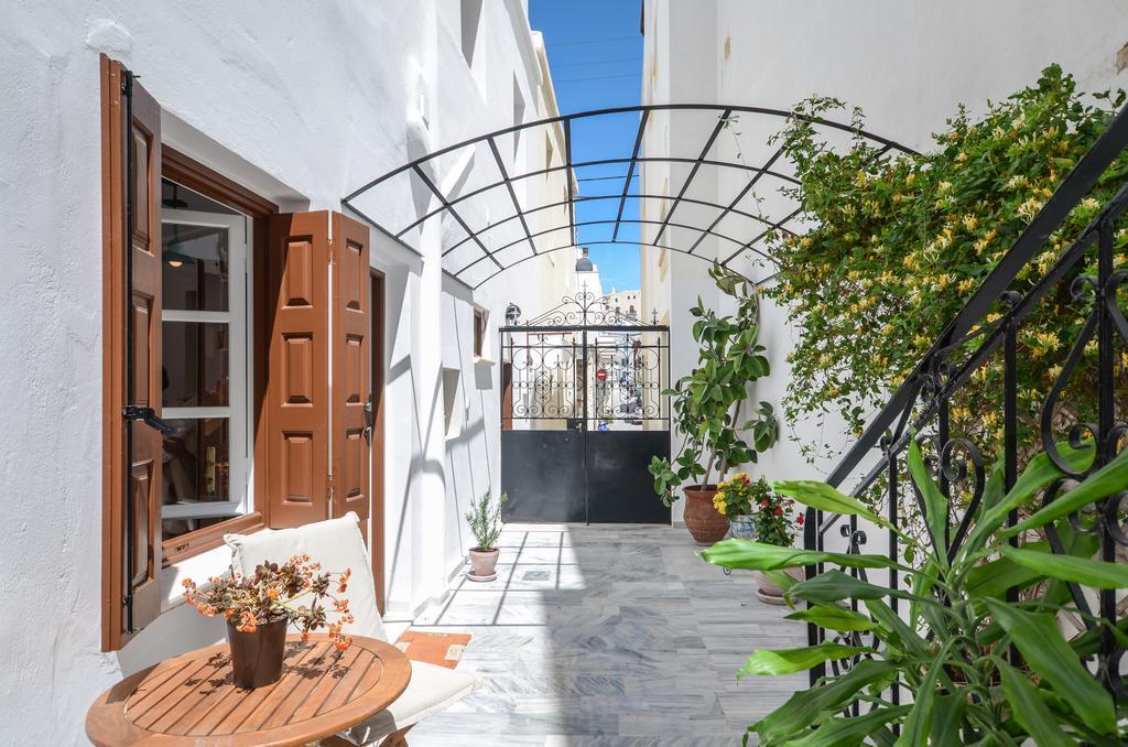 Center Houses * Naxos City