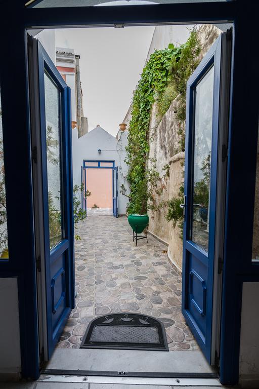 Captain Manolis Hotel 2*