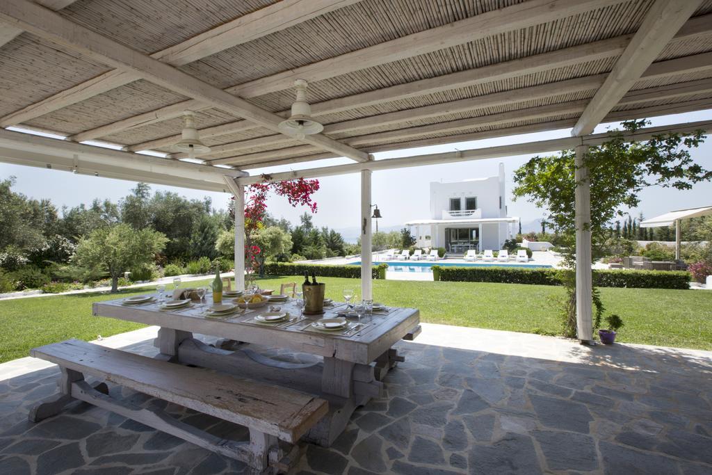 Elena In Loutraki Villa