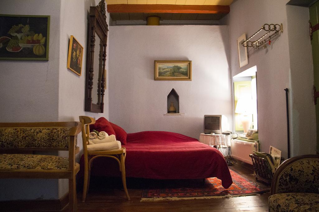 Efipoi Apartment *