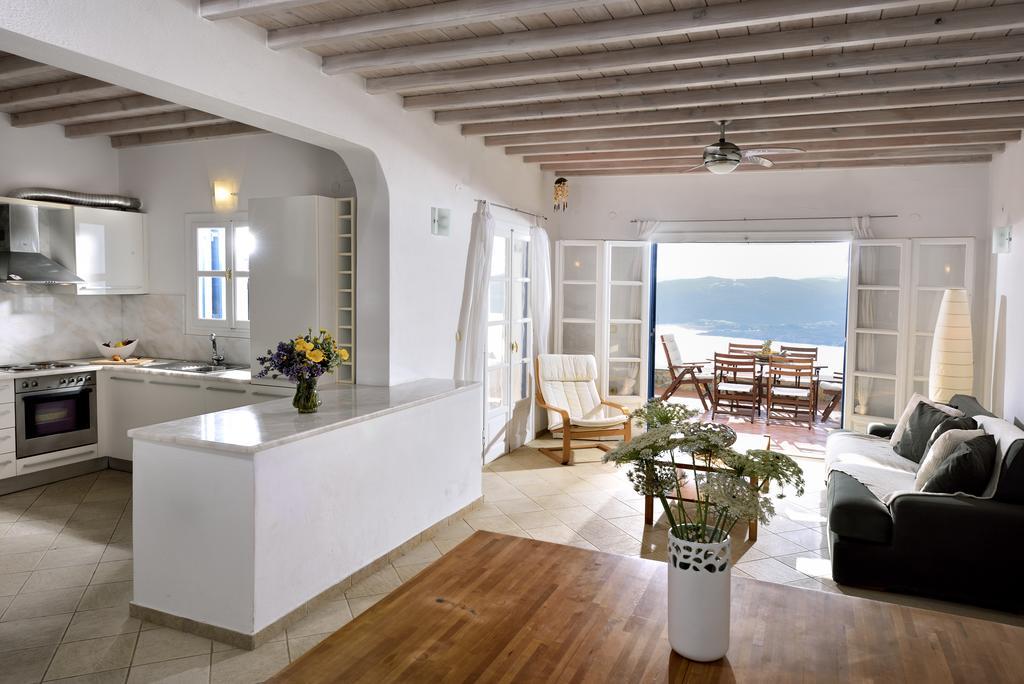Chrysta Holiday home