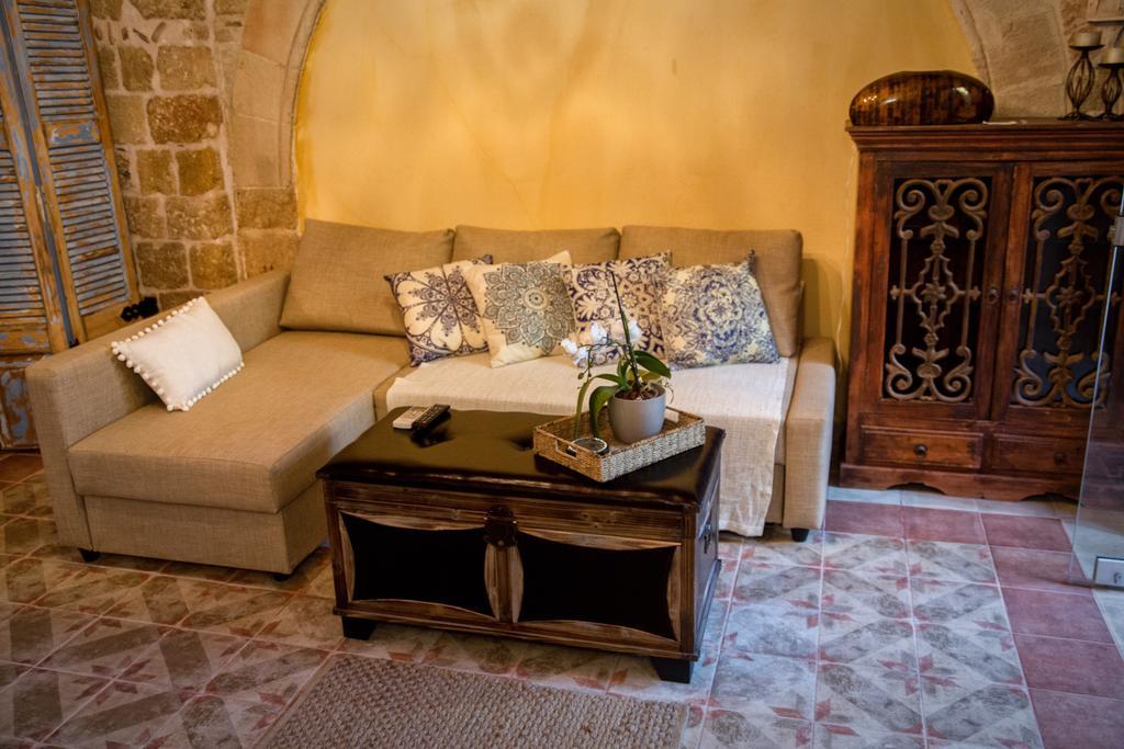 George & Alexandra'S Apartments Apartment Rhodes City