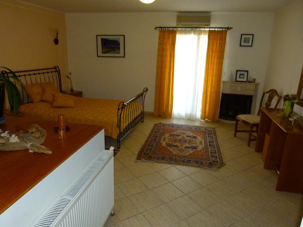 Dias Hotel