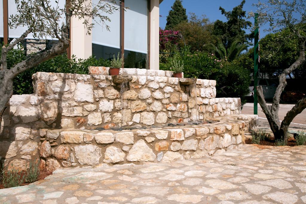 Aparthotel Artemis Village &