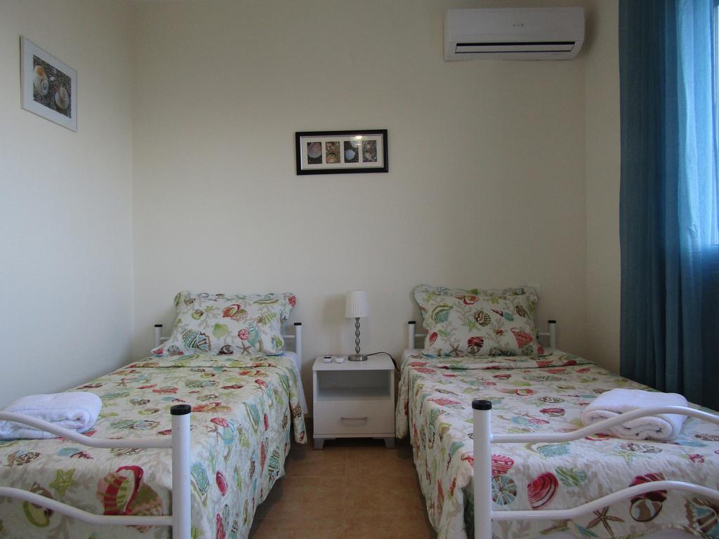 Beach Two Bedroom Maisonette With Sea View