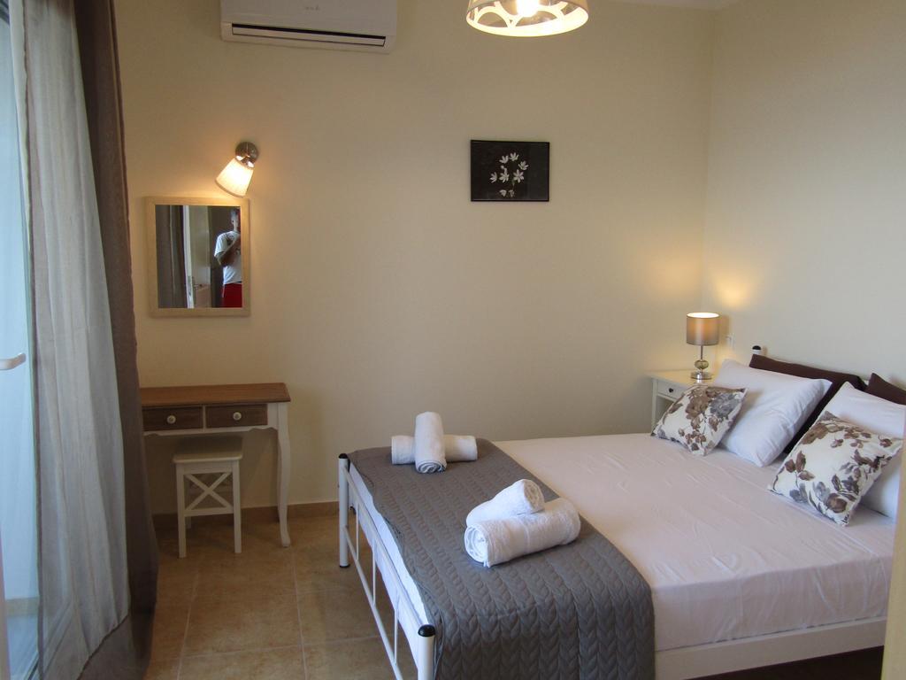 Beach Two Bedroom Maisonette With Sea View Holiday home Barbati
