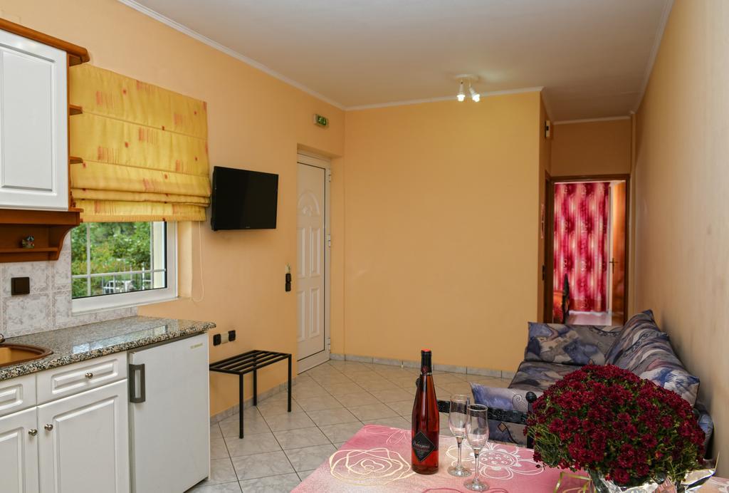 Akrogiali Apartment