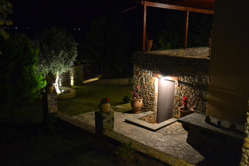 Evia Family House Holiday home Nerotrivia