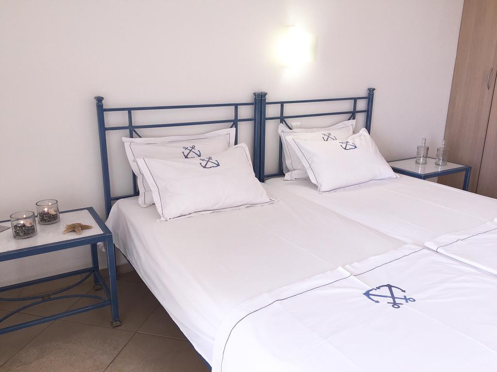 Aparthotel Apolonio Evia