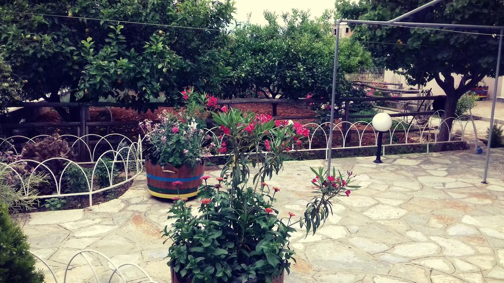 Olondio * Elounda (Crete)