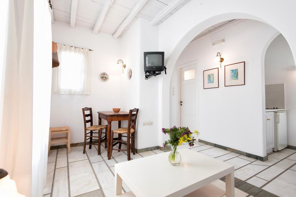 Brachera Apartments * Parikia (Paros)