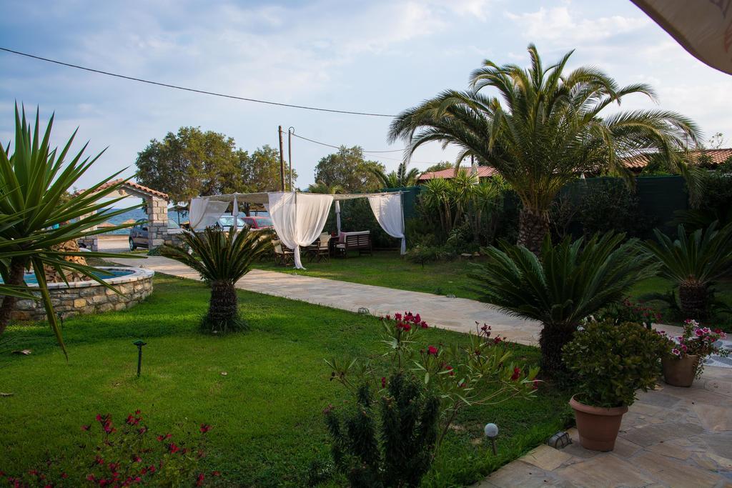Land Of Gods Aparthotel