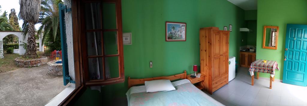 Apartment Manos Studios & Apartments