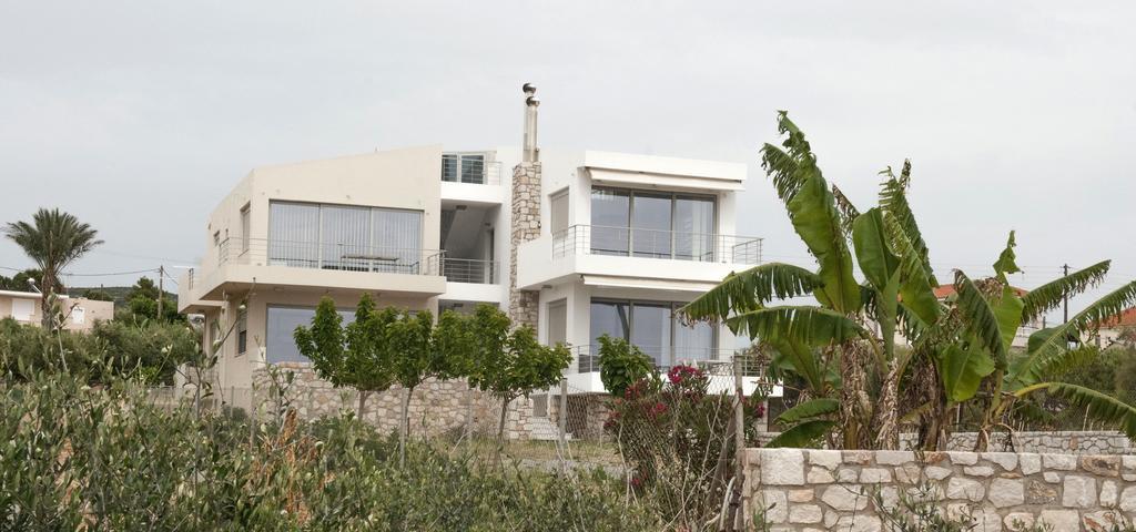 Ilios H&e House Apartment