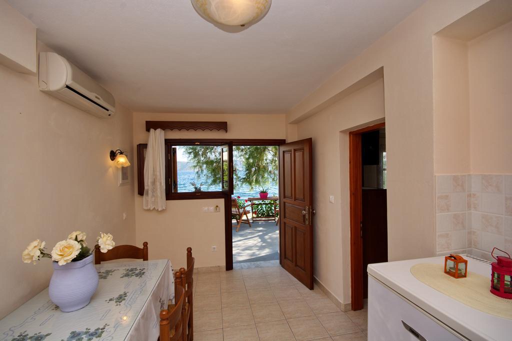Alexandra Apartment
