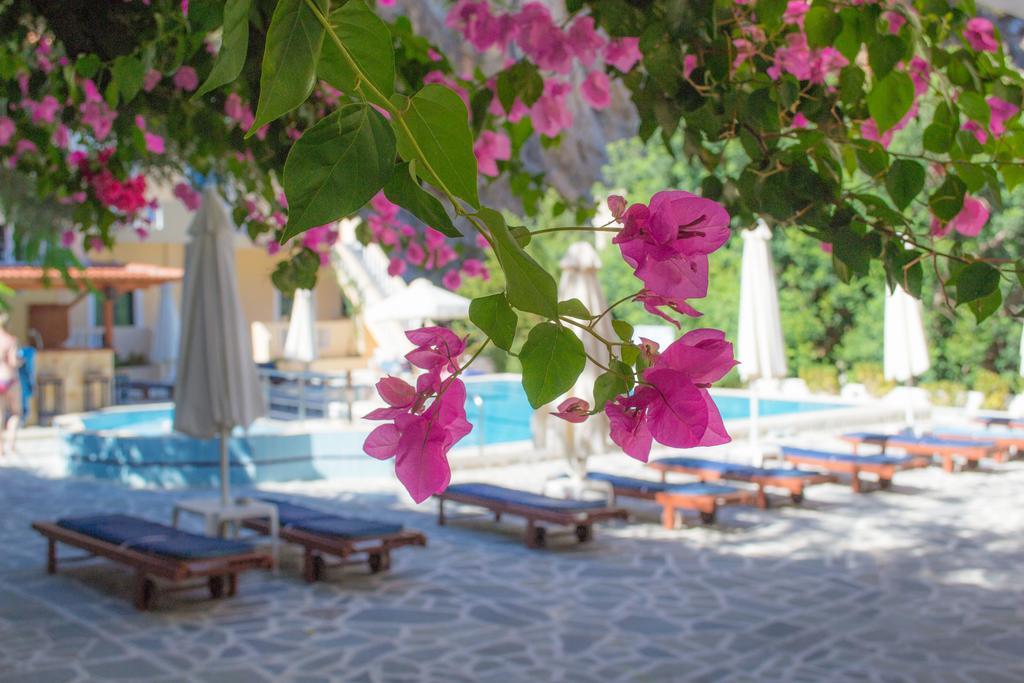 Kyra Panagia Hotel