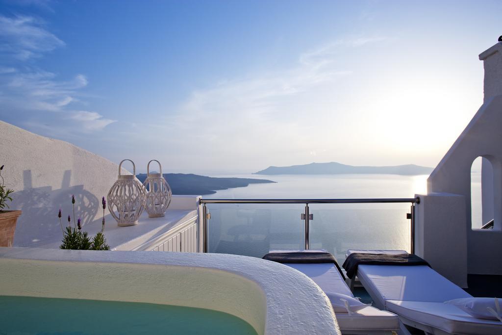 Asteras Fira (Santorini)