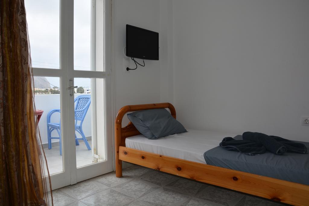 Valentino Apartment Perissa (Santorini)