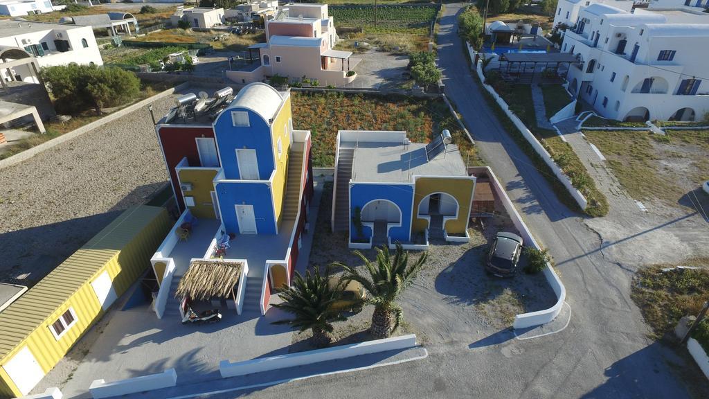 Valentino Apartment Perissa (Santorini)