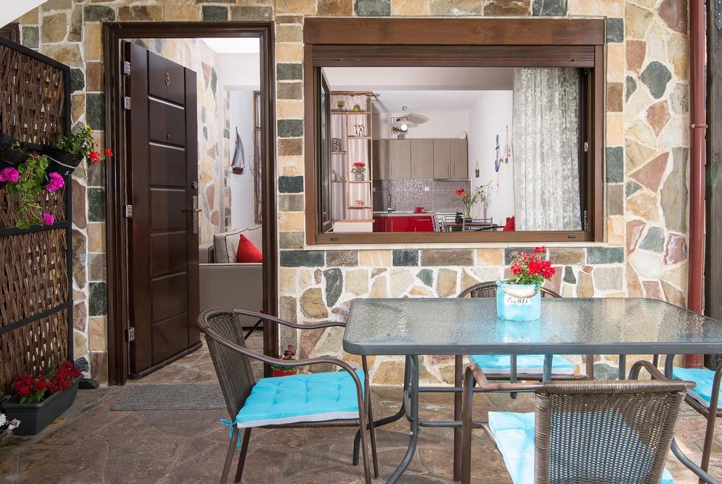 Apartment Simon King Vourvourou