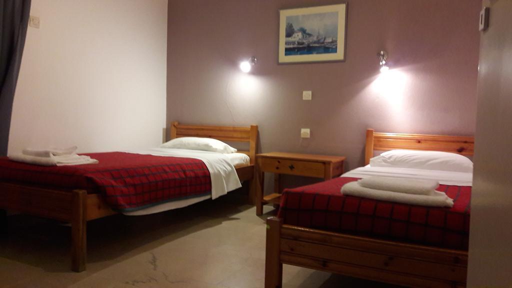 Aparthotel Oasis Apartments & Rooms