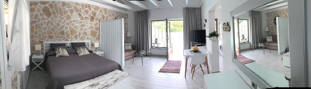 Lithos * Parga