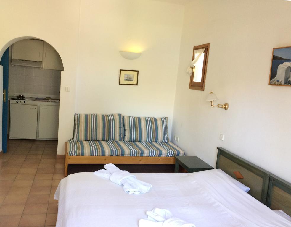 Mealos Apartment Skyros