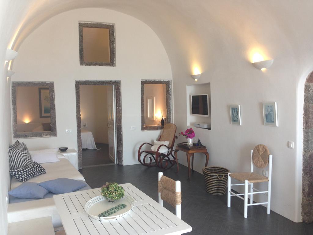 Villa Altana Cliffside Imerovigli (Santorini)