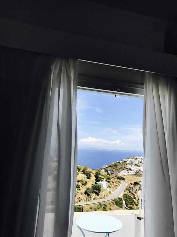 To Maro Kastron (Sifnos)
