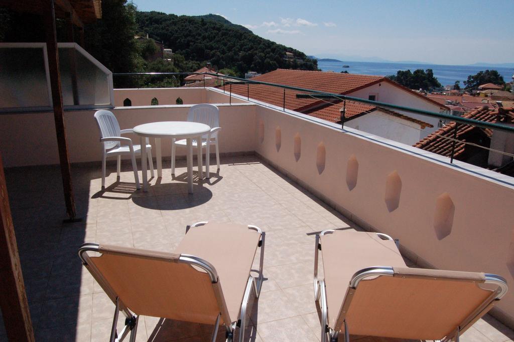 Ombretta Parga * Parga