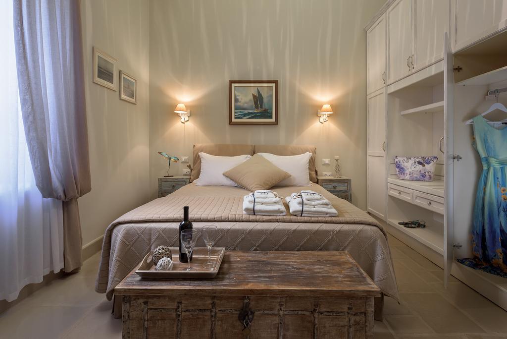 Admiral's House Villa Chalki Town
