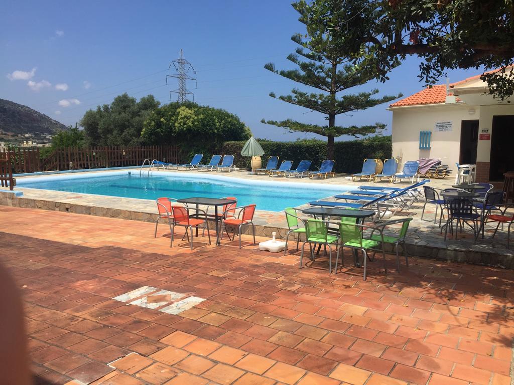 Apartment Ceratonia