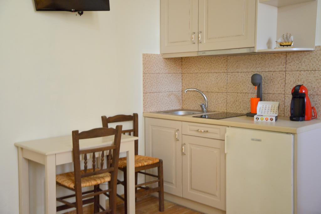 Xrissi Ammos Guest house Agia Kiriaki Beach (Milos)