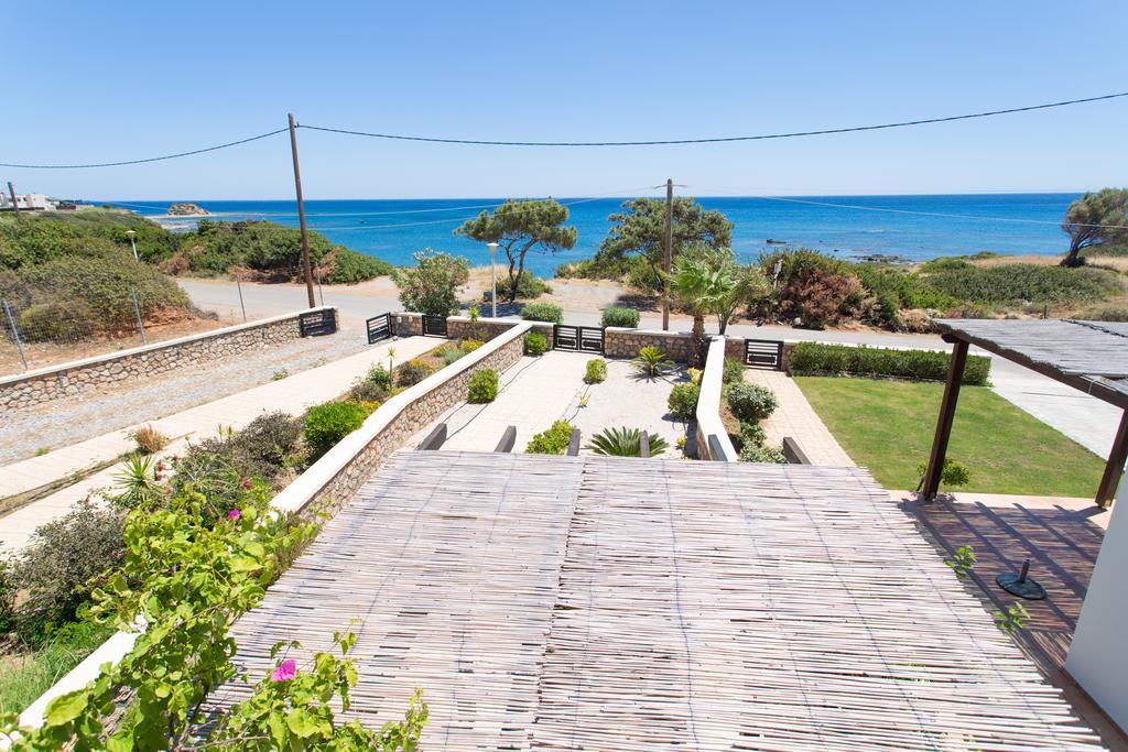 Villa Sunrise By The Sea
