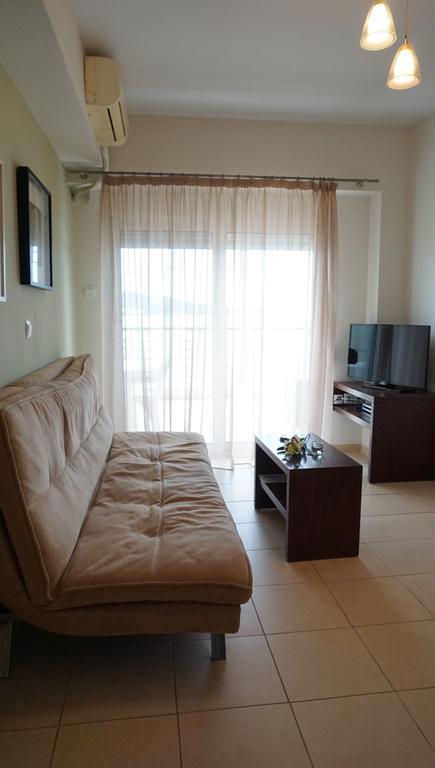 Ameris & Apartment