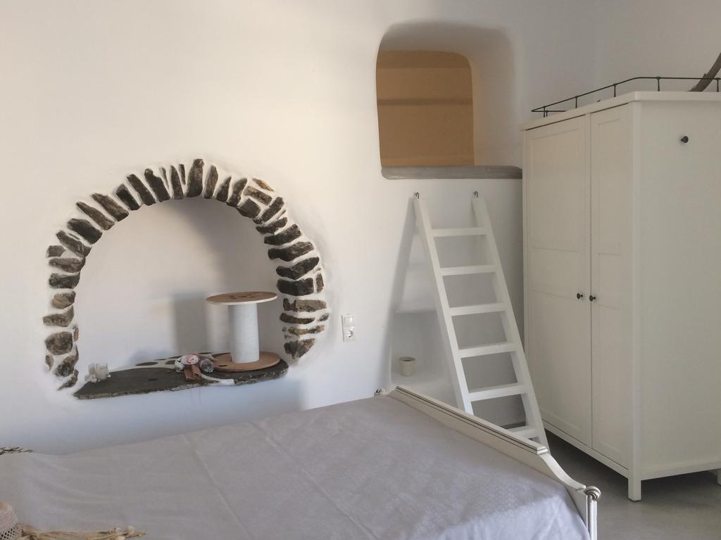 Plori And Apartment