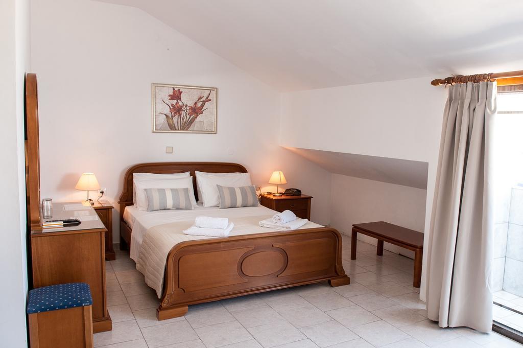 Golden Hotel 3*