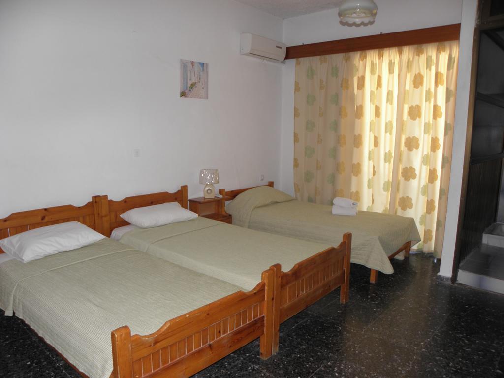 Guest house Afroditi 2*