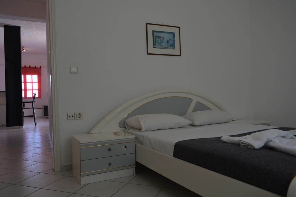 Arco Baleno Family Apartment Anissaras