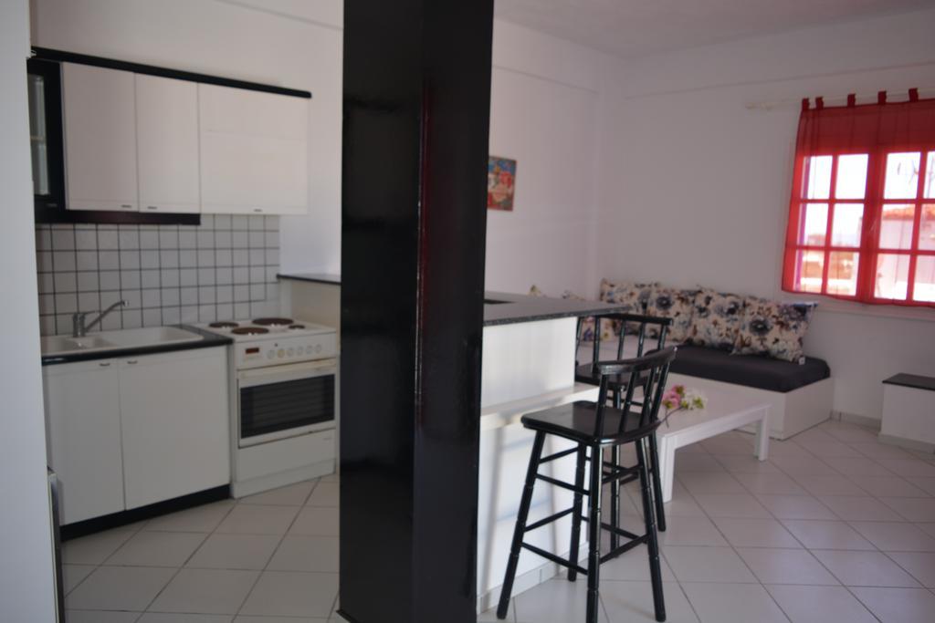 Apartment Arco Baleno Family Anissaras