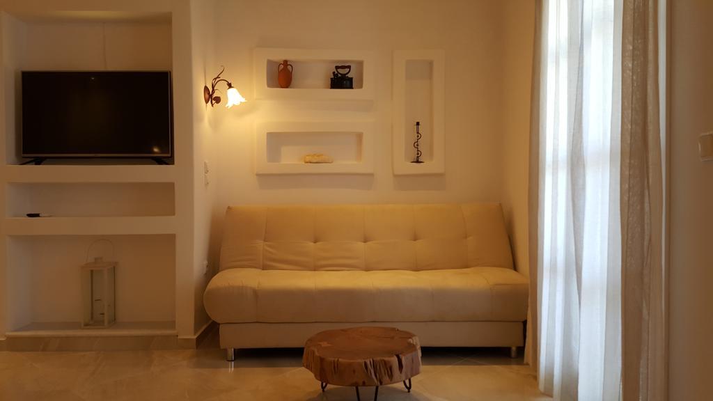 Anixis Hotel 2*