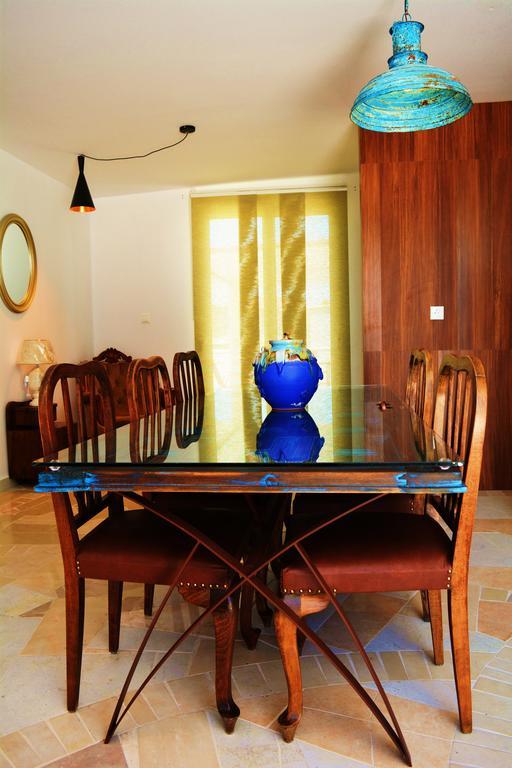 Ambrosia House Holiday home Tsairi