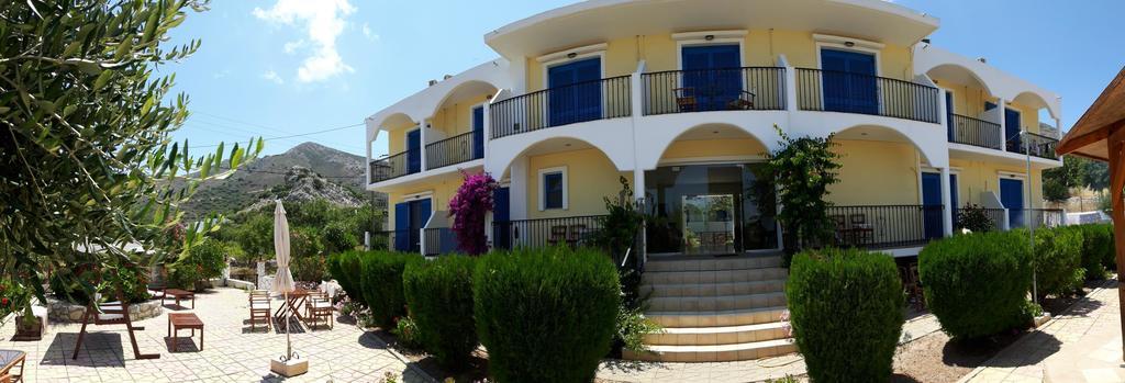 Castellania Aparthotel Livadia (Tilos)