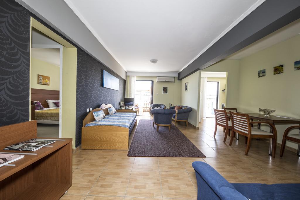 Park Apartment *