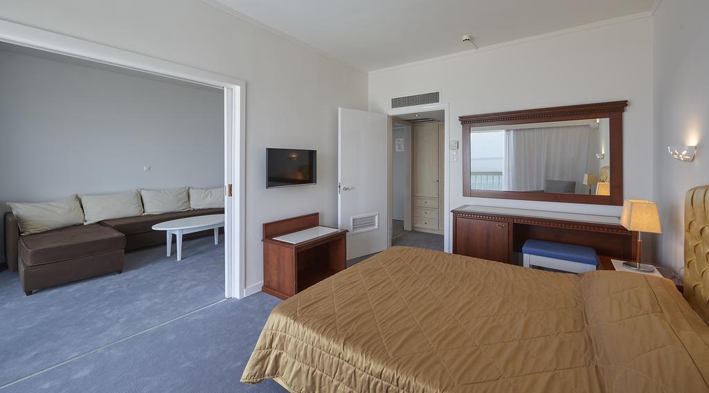 Tinos Beach Hotel Hotel 4*