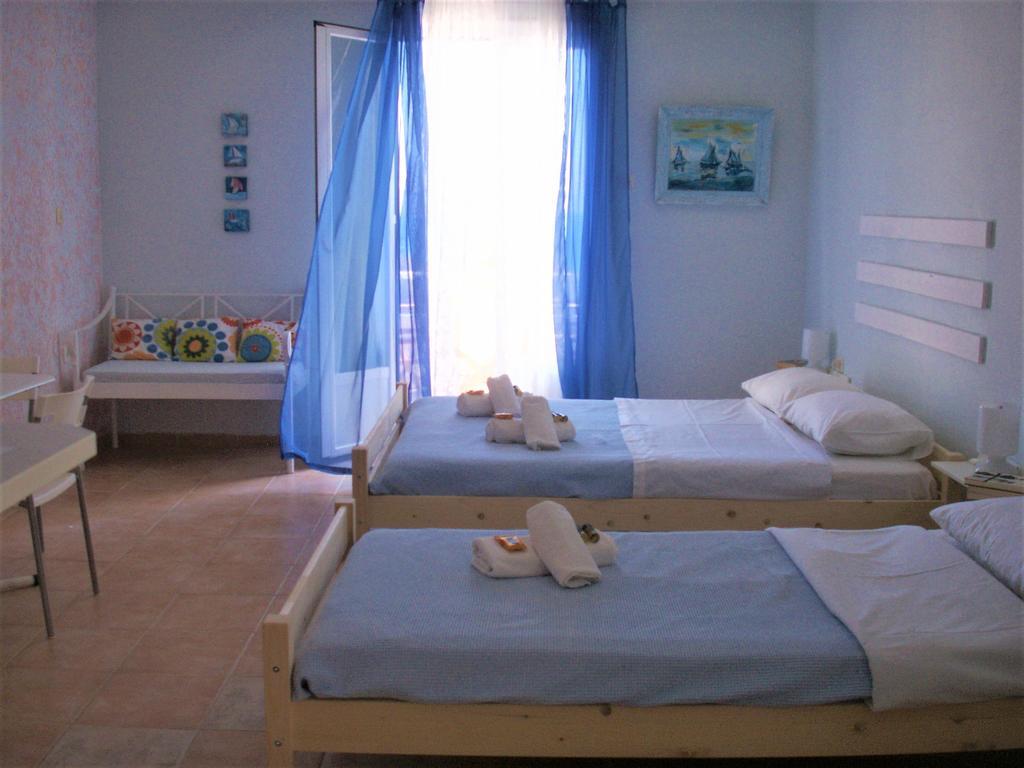 Anemelia * Vari (Syros)